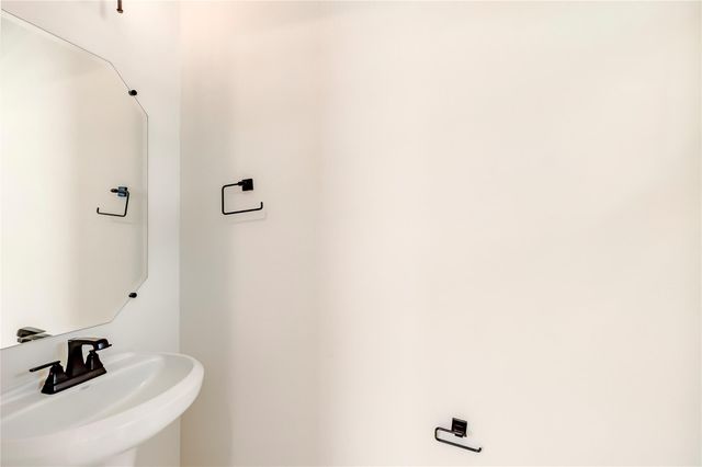 2008 Kit CIR, Austin, TX 78758