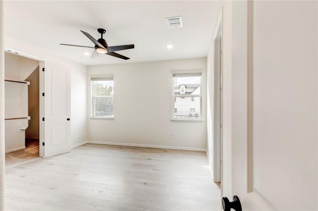 2008 Kit CIR, Austin, TX 78758