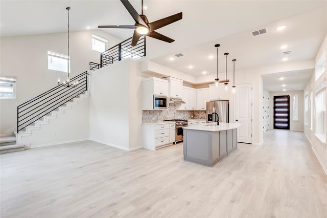 2008 Kit CIR, Austin, TX 78758