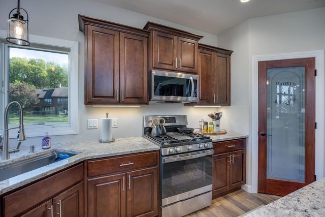 4664 Stonewood Drive, Middleton, WI 53562