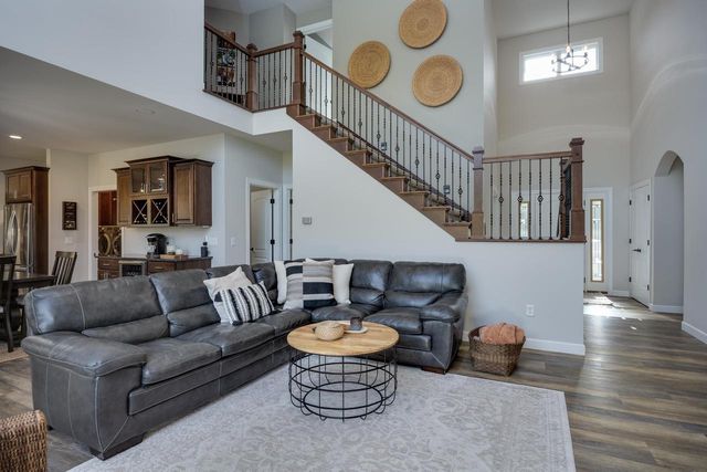 4664 Stonewood Drive, Middleton, WI 53562