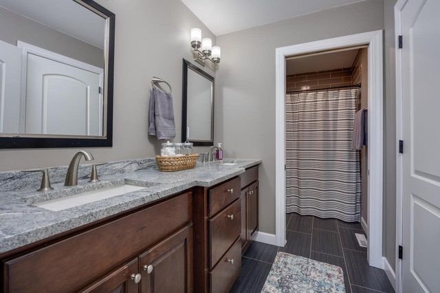 4664 Stonewood Drive, Middleton, WI 53562