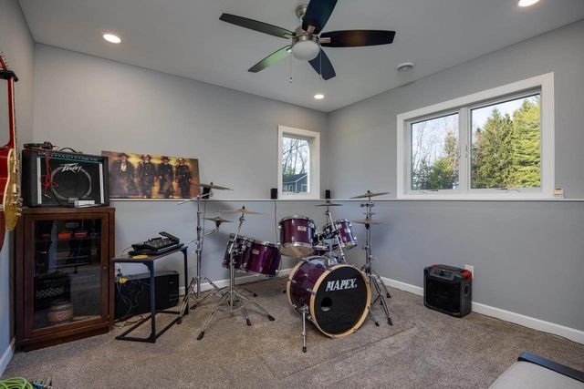4664 Stonewood Drive, Middleton, WI 53562