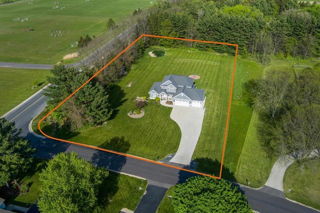 4664 Stonewood Drive, Middleton, WI 53562