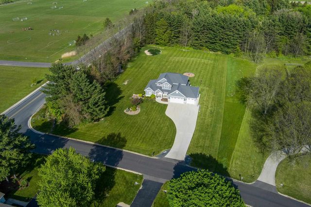 4664 Stonewood Drive, Middleton, WI 53562