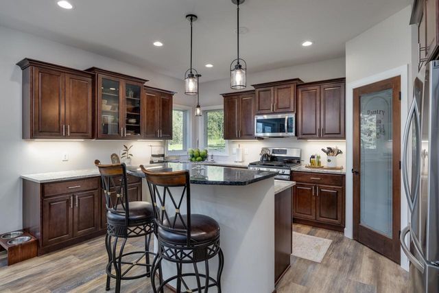 4664 Stonewood Drive, Middleton, WI 53562