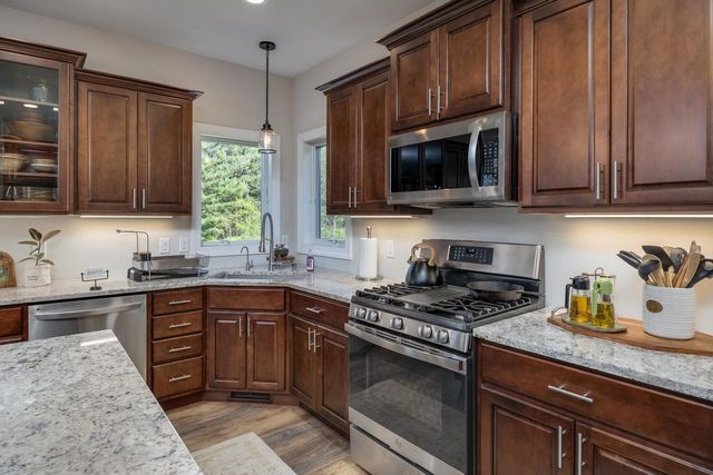 4664 Stonewood Drive, Middleton, WI 53562