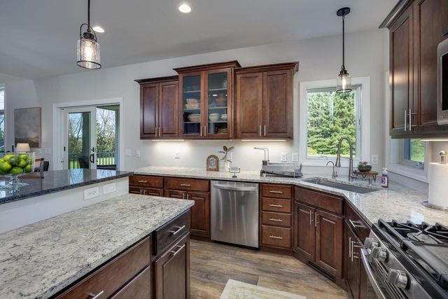 4664 Stonewood Drive, Middleton, WI 53562