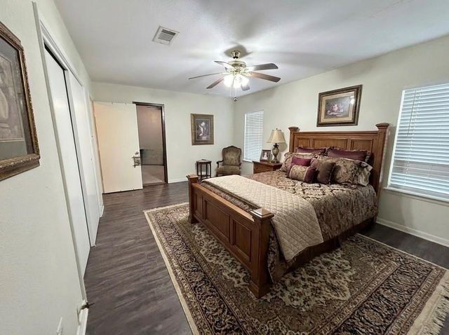 503 Honeysuckle Drive, La Marque, TX 77568