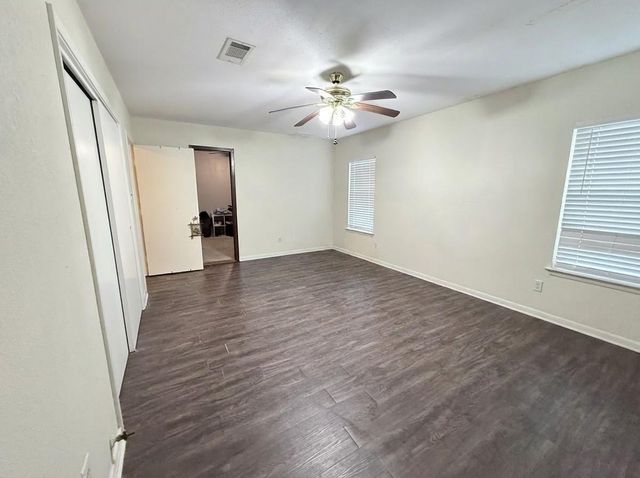 503 Honeysuckle Drive, La Marque, TX 77568