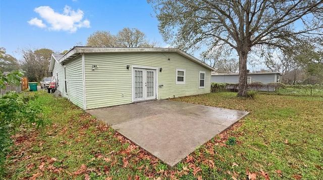 503 Honeysuckle Drive, La Marque, TX 77568