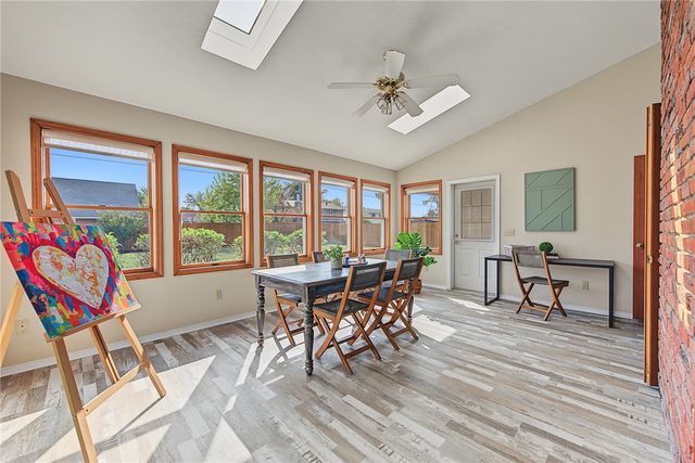 915 S 20th Street, Rogers, AR 72758