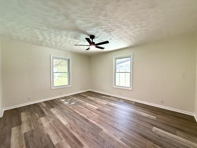 202 Pearl St, Dothan, AL 36301