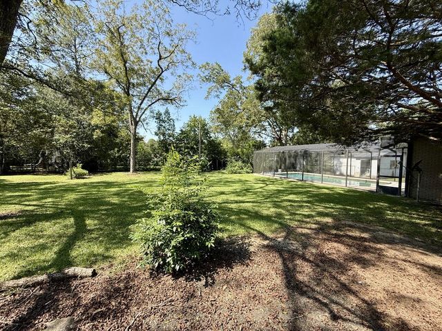 202 Pearl St, Dothan, AL 36301
