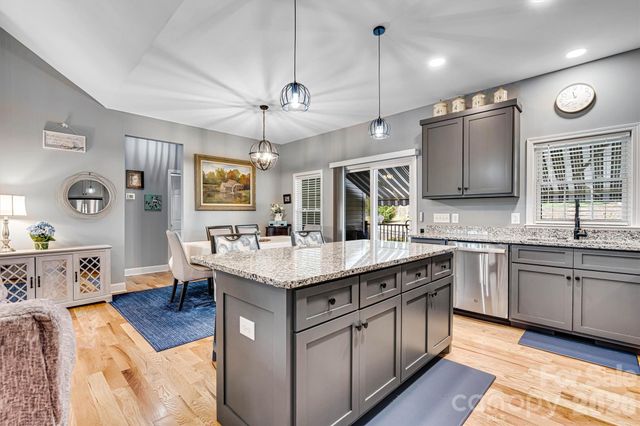 1181 Kensington Circle, Newton, NC 28658