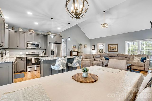 1181 Kensington Circle, Newton, NC 28658