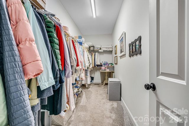 1181 Kensington Circle, Newton, NC 28658