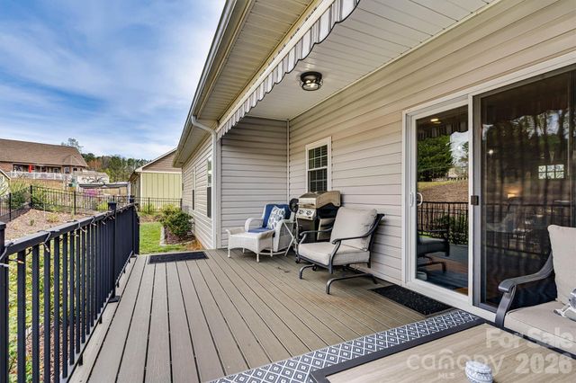 1181 Kensington Circle, Newton, NC 28658