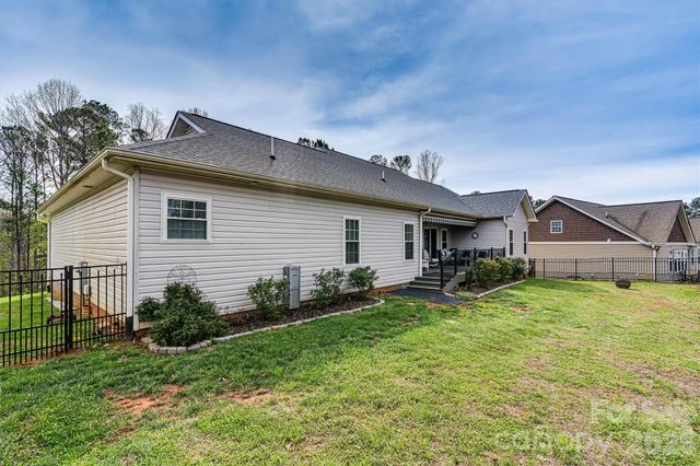1181 Kensington Circle, Newton, NC 28658