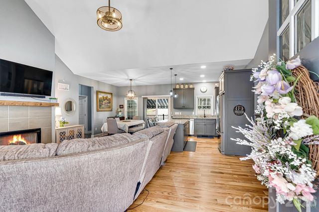 1181 Kensington Circle, Newton, NC 28658