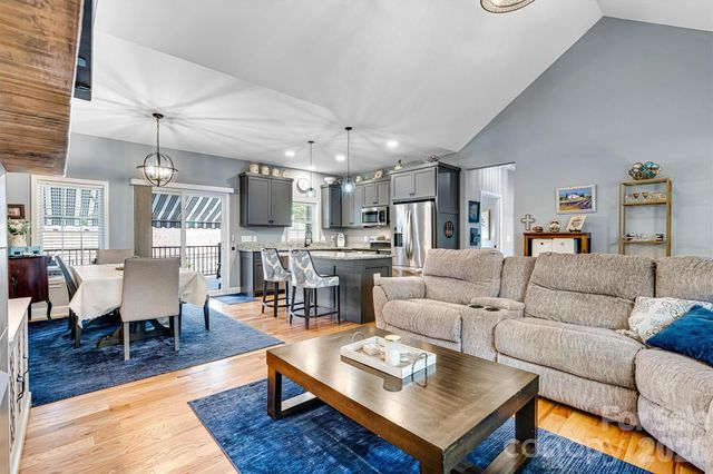 1181 Kensington Circle, Newton, NC 28658