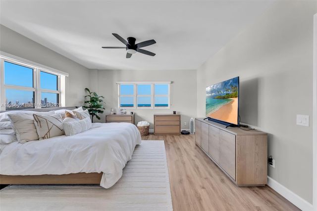 14951 Royal Oaks Ln 2201, North Miami, FL 33181