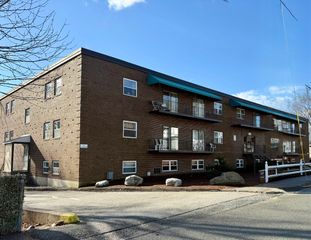 100 Water Street, Stoughton, MA 02072