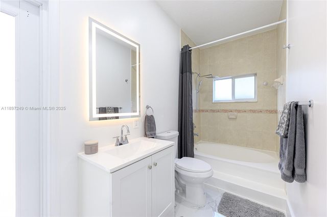 18316 SW 145th Ave, Miami, FL 33177