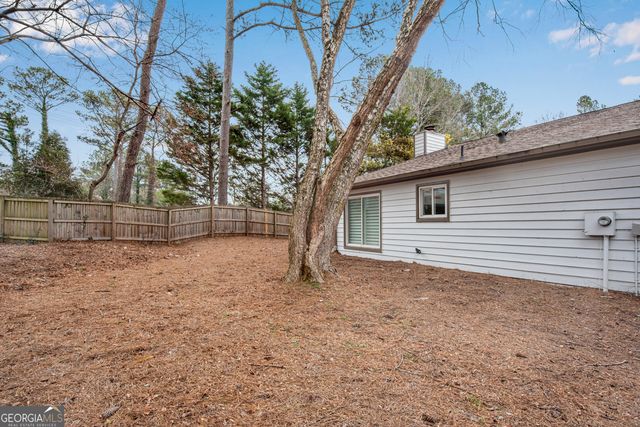 860 Waterbrook Court, Roswell, GA 30076