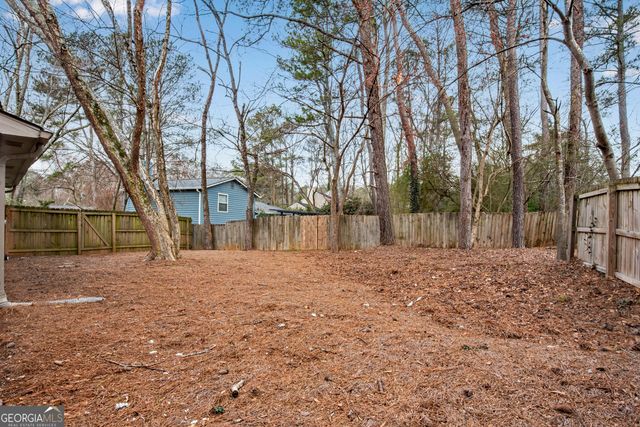 860 Waterbrook Court, Roswell, GA 30076