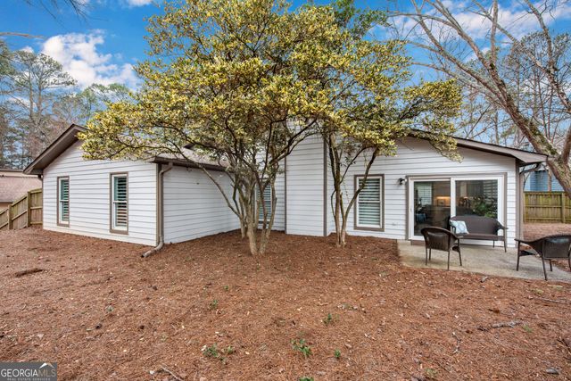 860 Waterbrook Court, Roswell, GA 30076