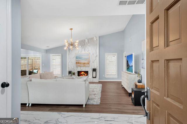 860 Waterbrook Court, Roswell, GA 30076