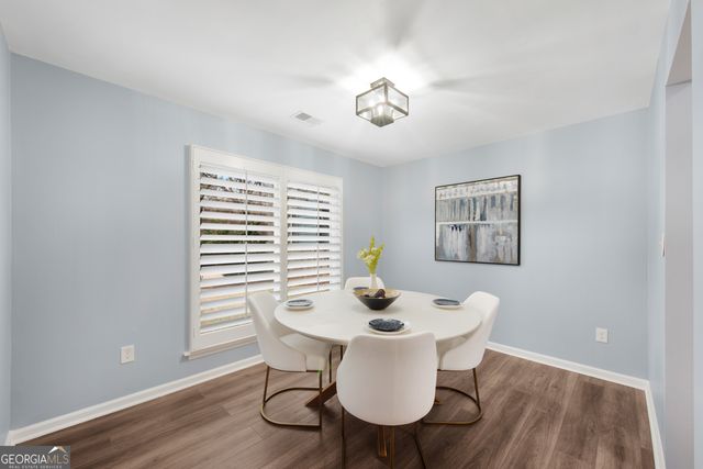 860 Waterbrook Court, Roswell, GA 30076