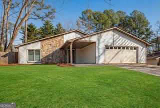 860 Waterbrook Court, Roswell, GA 30076