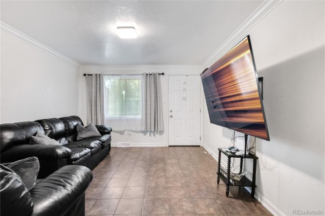 6427 W 11th Avenue 5, Denver, CO 80214