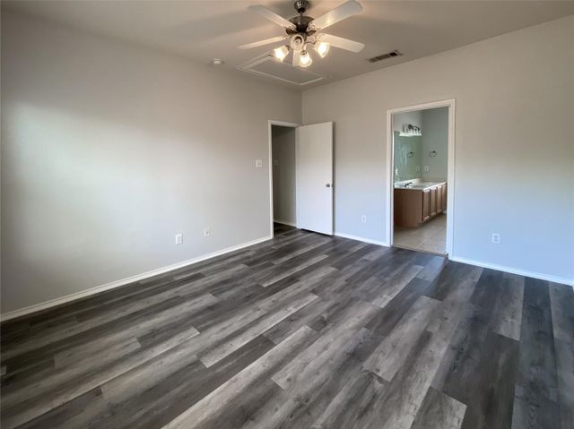 7429 Howling Coyote Lane, Fort Worth, TX 76131