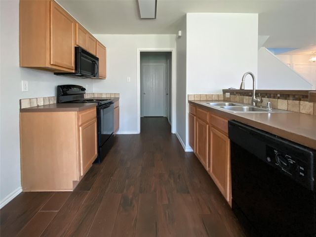 7429 Howling Coyote Lane, Fort Worth, TX 76131