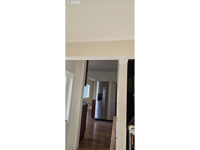 9256 Se MORRISON St, Portland, OR 97216
