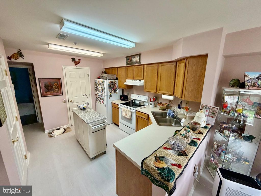 2 COLEFAX CT #79, WILMINGTON, DE 19804 — photo 4
