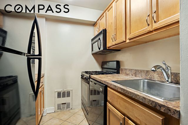 310 Lexington Ave Apt 4E, New York City, NY 10016