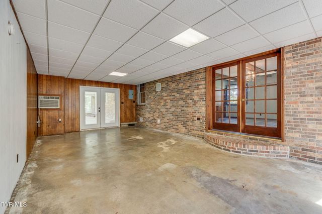 140 Alf Taylor Road, Johnson City, TN 37601