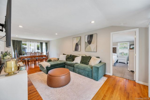 3 Bayberry Drive, Saint James, NY 11780