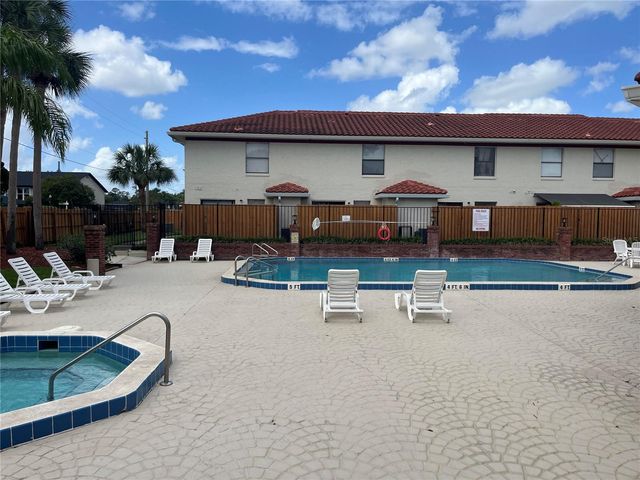 1733 SHADY RIDGE COURT 233, Orlando, FL 32807