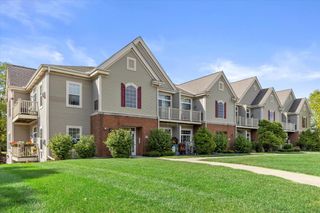 W206N16743 Blackberry CIRCLE #1628, Jackson, WI 53037