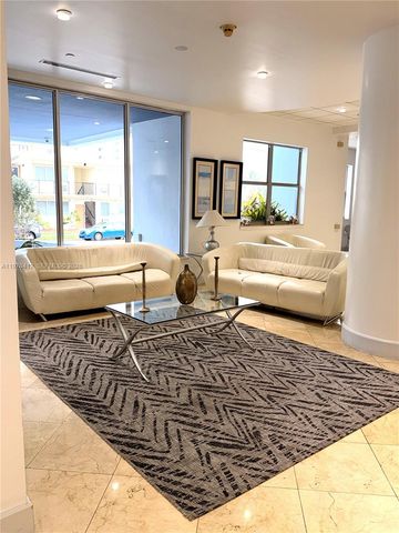 401 69th St 405, Miami Beach, FL 33141