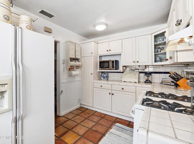 6654 Murietta Avenue, Van Nuys, CA 91405