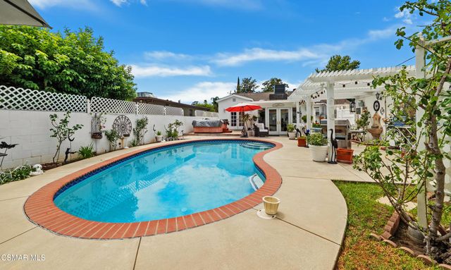 6654 Murietta Avenue, Van Nuys, CA 91405