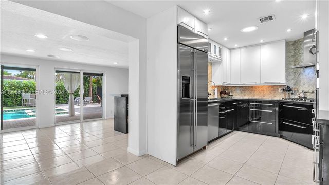 1715 NE 40th St 1715, Oakland Park, FL 33334