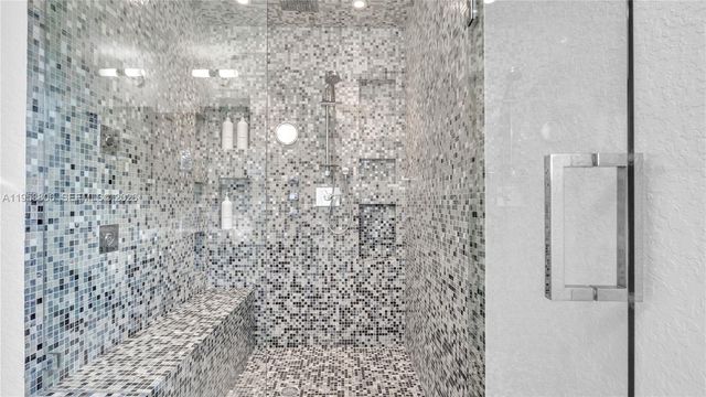 1715 NE 40th St 1715, Oakland Park, FL 33334