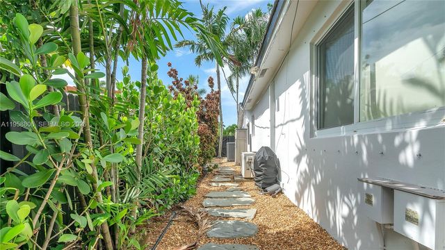 1715 NE 40th St 1715, Oakland Park, FL 33334